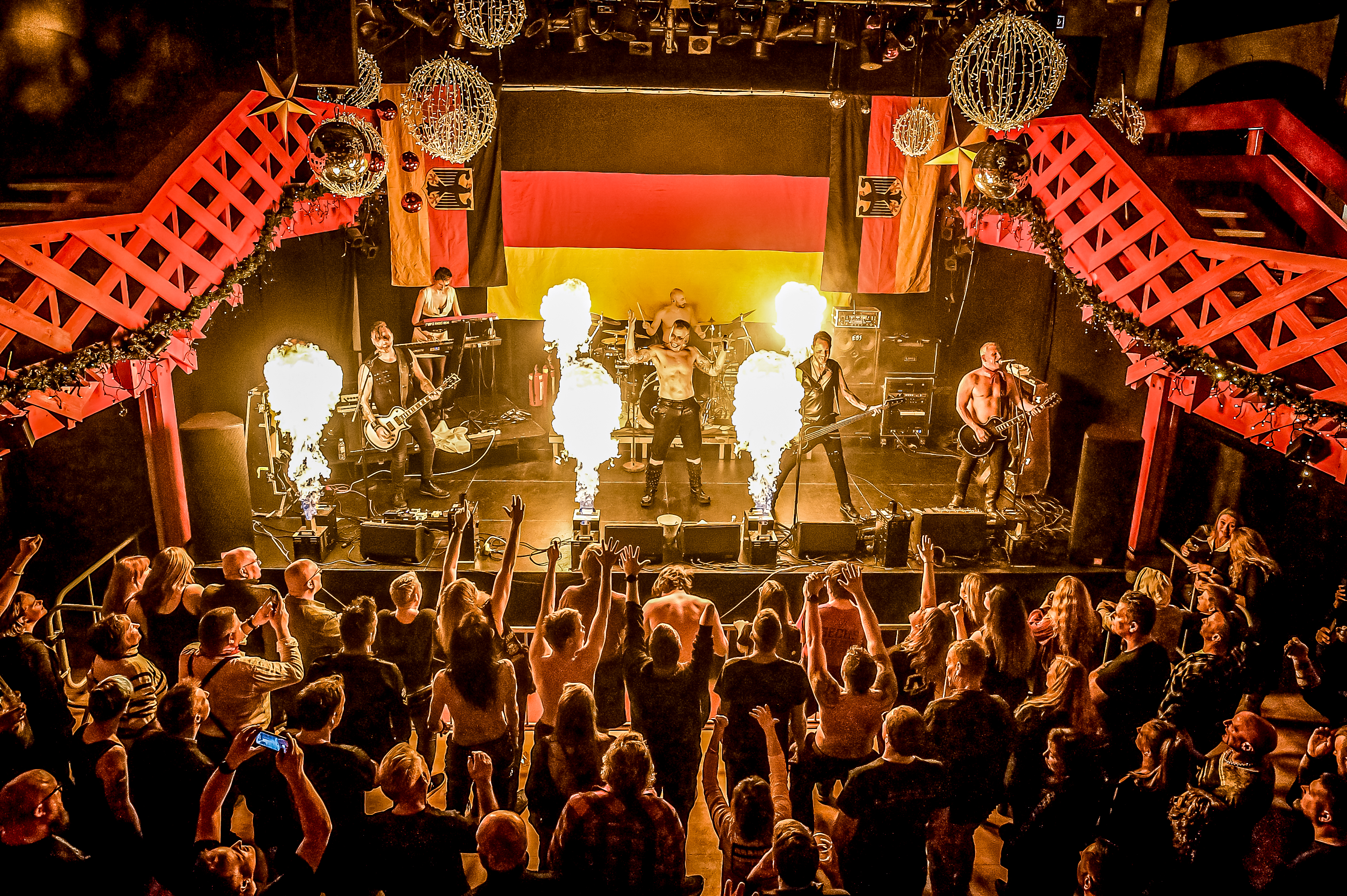  RAMMSTEIN JAM - JULEKONCERT + Pre-party